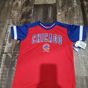 Athletic boys Chicago bears pullover shirt!
